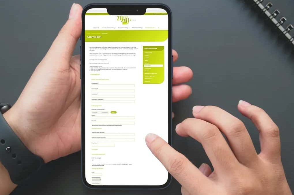 Praktijk Zij aan Zij laat zien hoe zij werkt met aanmeldingen via de website